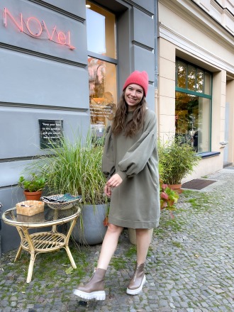BEAUMONT ORGANIC - Abigail Organic Cotton Dress In Khaki - Made ethically in Portugal