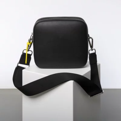 VIVI MARI - crossbody bag strap basic woven - black - Recyceltes PU