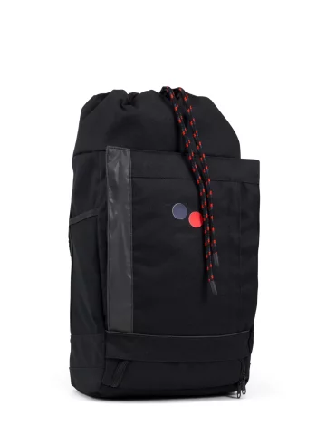 pinqponq Backpack BLOK medium - Licorice Black - aus 100% recycelten PET-Flaschen