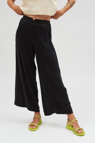 Suite13Lab - KASAI PANTS - Black - High waist cupro culotte