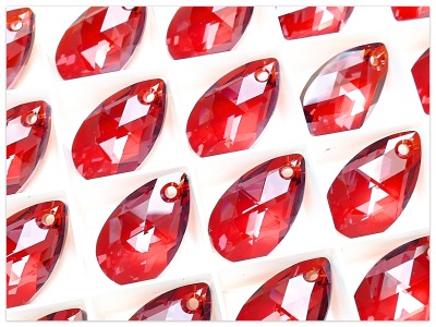 16mm Swarovski 6106 Pear shaped Red Magma, Swarovski Tropfen Kristall, multicolor Kristall, rotes