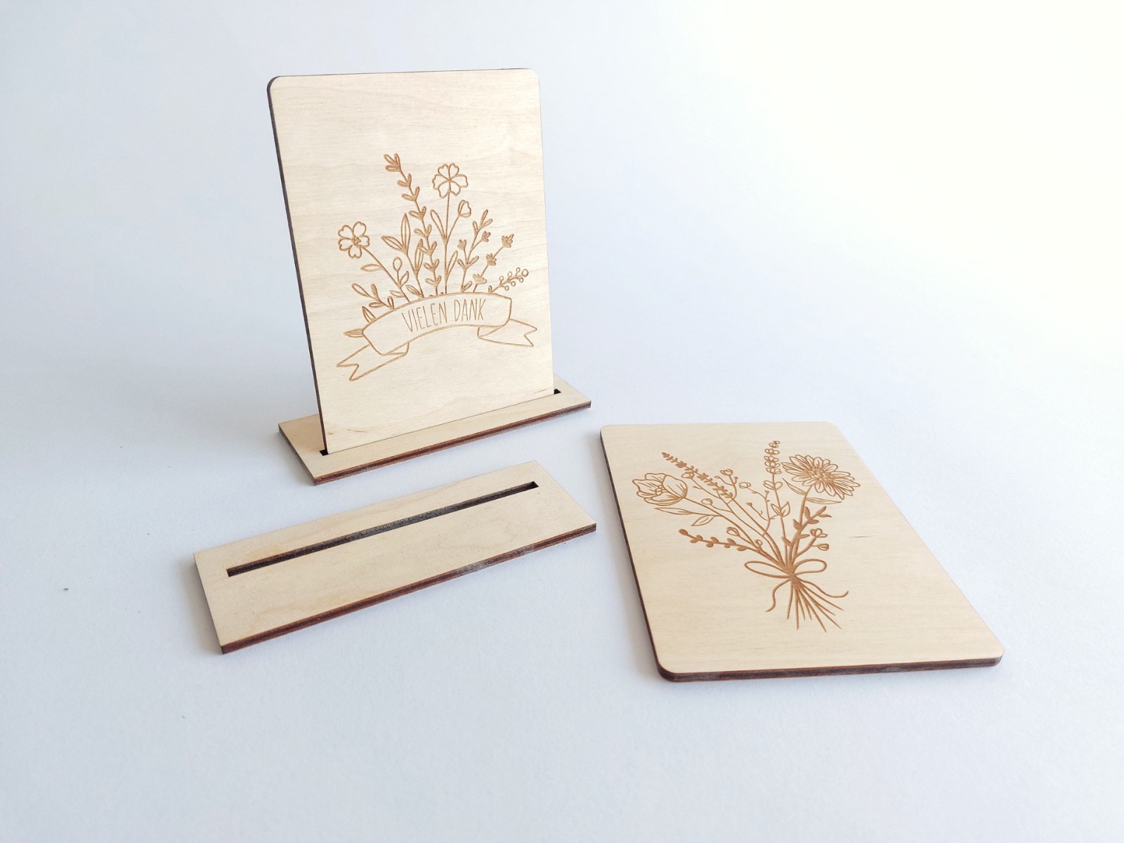 Holzkarte mit Blumen Motiv - Danke Blumen - Holz Postkarten Format - Grußkarten aus Holz Erinnerungskarte Muttertag Besondere Karte 5