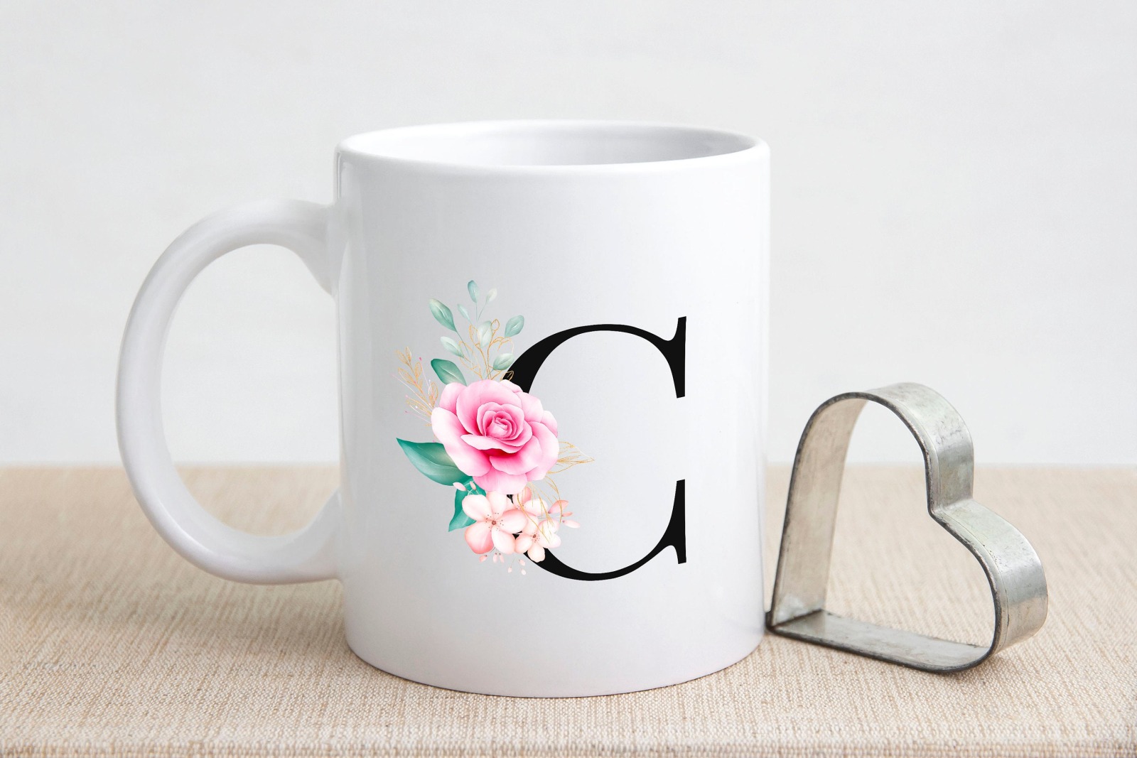 Buchstabentasse Kaffee-Tasse mit Pink-Flower Buchstabe 7