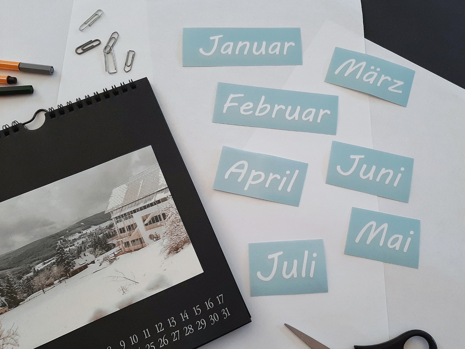 12 Monate Aufkleber - Januar Monatsnamen Aufkleber für Kalender