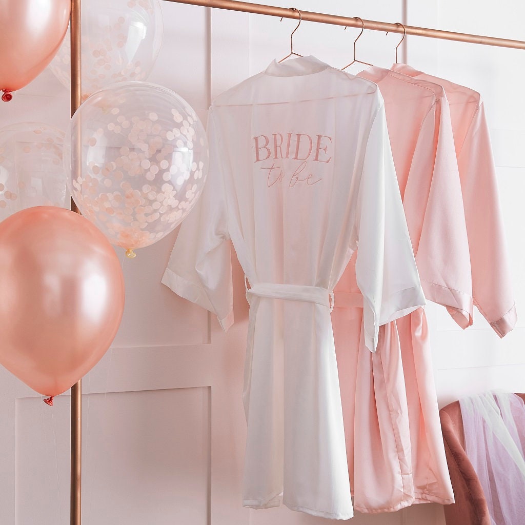 Morgenmantel Bride To be Weiß | JGA Outfit Mantel | Wellness Bademantel