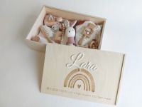 Baby-Kiste 3D Namen + Regenbogen | Erinnerungsbox mit 3D Namen | Personalisierte Holzkiste mit