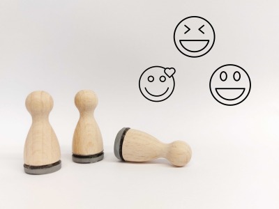 Ministempelset Smiley Fröhlich - 3 Stempel mit 12mm Durchmesser | Holzstempel Emoji Lachen Herz