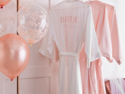 Morgenmantel Bride To be Weiß | JGA Outfit Mantel | Wellness Bademantel - Thermebad outfit für Fra
