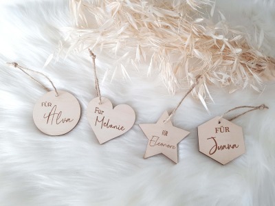Weihnachtsgeschenk - Geschenk Anhänger aus Holz - Personalisiertes Namenschild Form - Stern Herz Kreis Sechseck