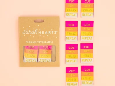 Sarah Heart Label Cut Sew Press Repeat, Streifen, bunt Gold Glitzer - Webettiket Label by Sarah Hear