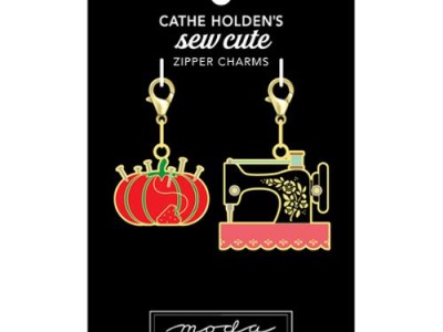 2 Zipper Charms by Cathe Holden, Nadelkissen und Nähmaschine, Anhänger für Reißverschluß, gold