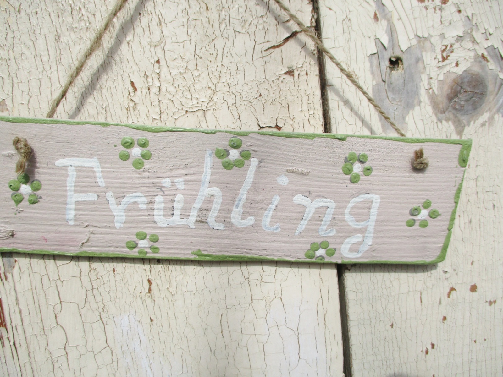 Kleines Schild aus Holz , Frühling , im Vintage Landhaus Shabby Stil 3