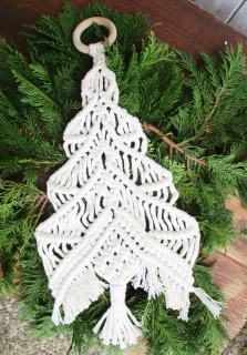 Weihnachtsbaum , Makramee , Wandbehang aus 100% recycelter Baumwolle - Boho - Wand-Deko ,