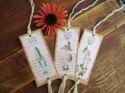 Set Lesezeichen aus Kartonage mit Pilzmotiven , Geschenkanhänger - Shabby , Vintage Bookmark ,