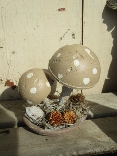 Beton-Pilze , runder Hut , Tischgesteck , Herbst - Zauber Nr. 2, Fliegenpilz - Herbstdeko Shabby