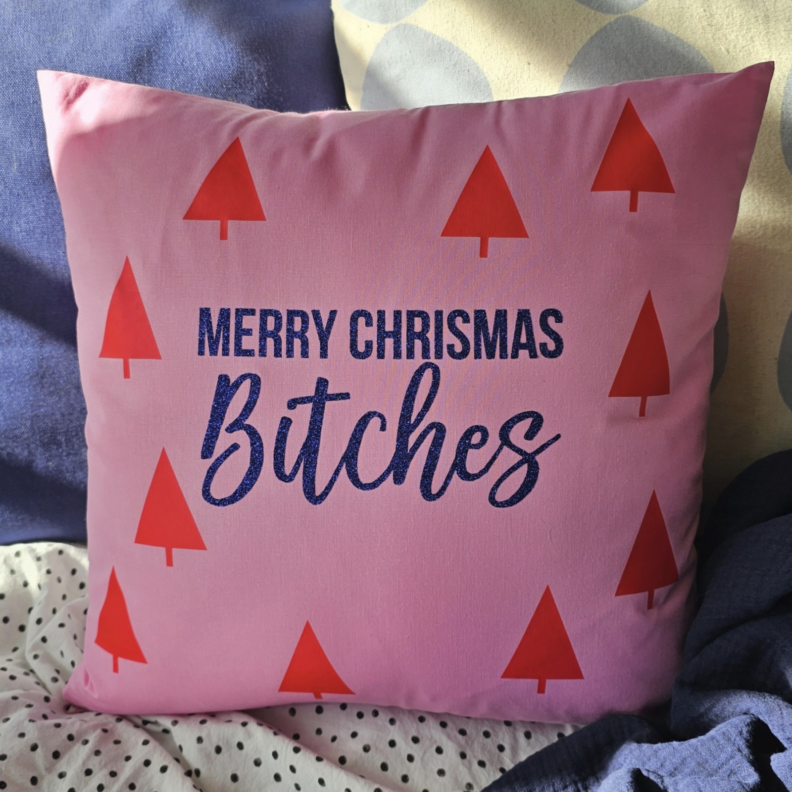 Merry Christmas Bitches Kissen 5