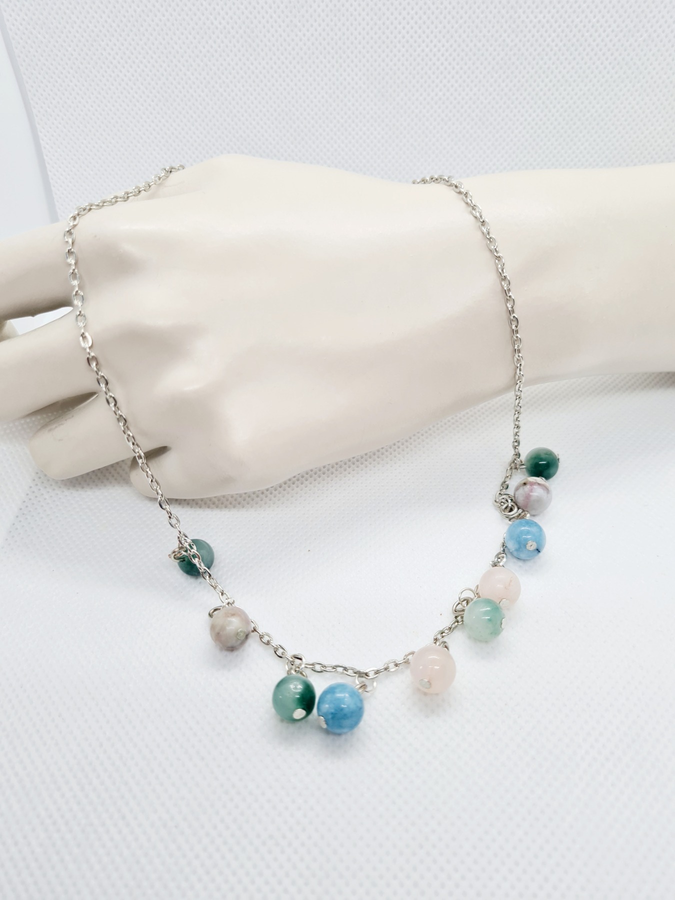 Halskette aus Jadeperlen in pastell 3