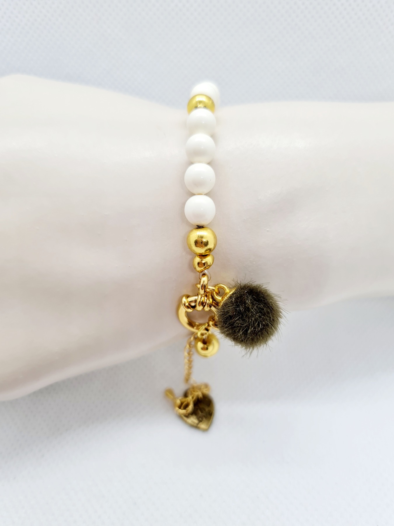 Armband aus Swarovski Crystal Pearls in Ivory mit Pompom 7