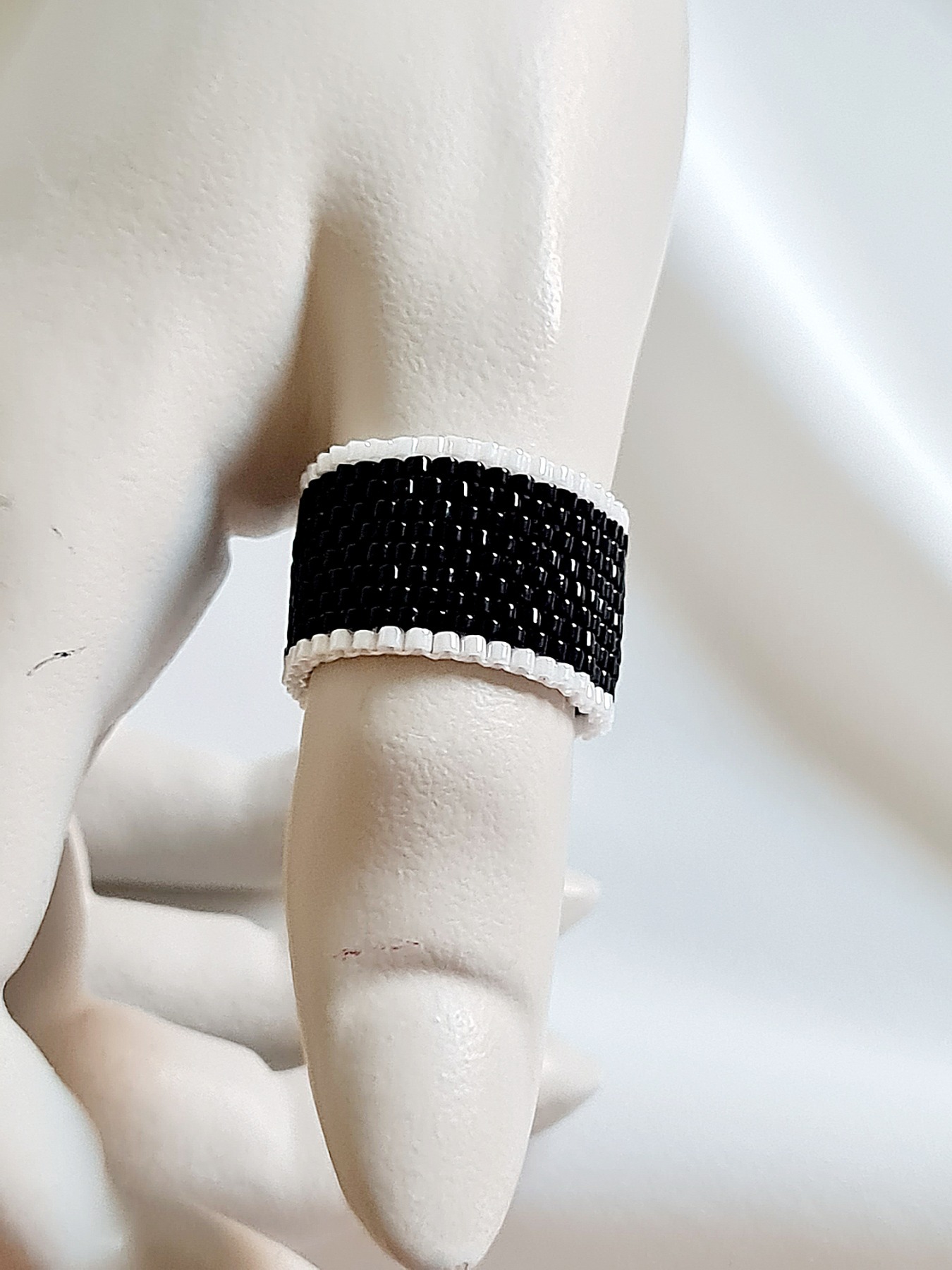Ringe aus Miyuki Delica Perlen handgefertigt hochwertige Materialien 2