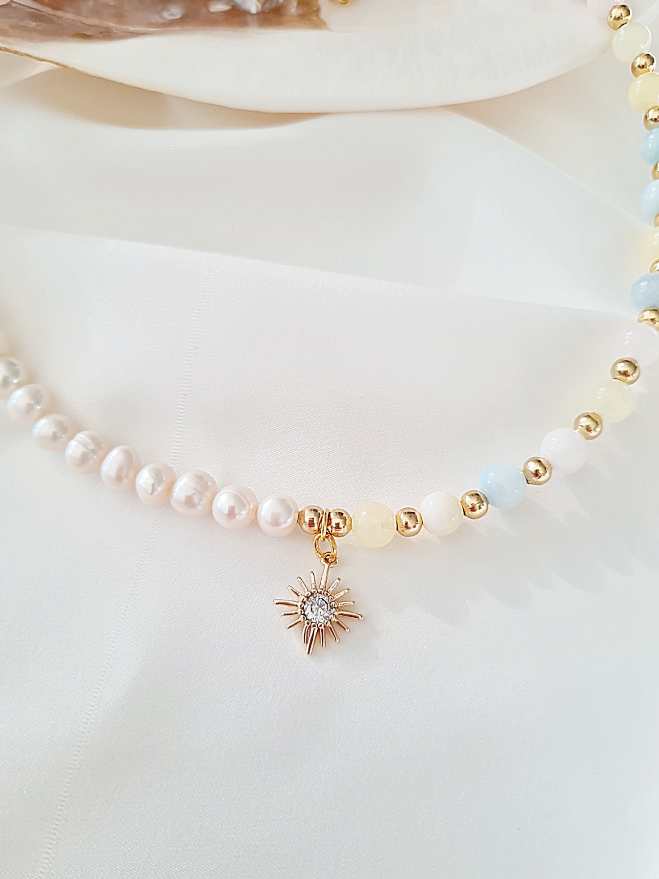 Halskette aus Süßwasserperlen mit Chalcedon Perlen 6