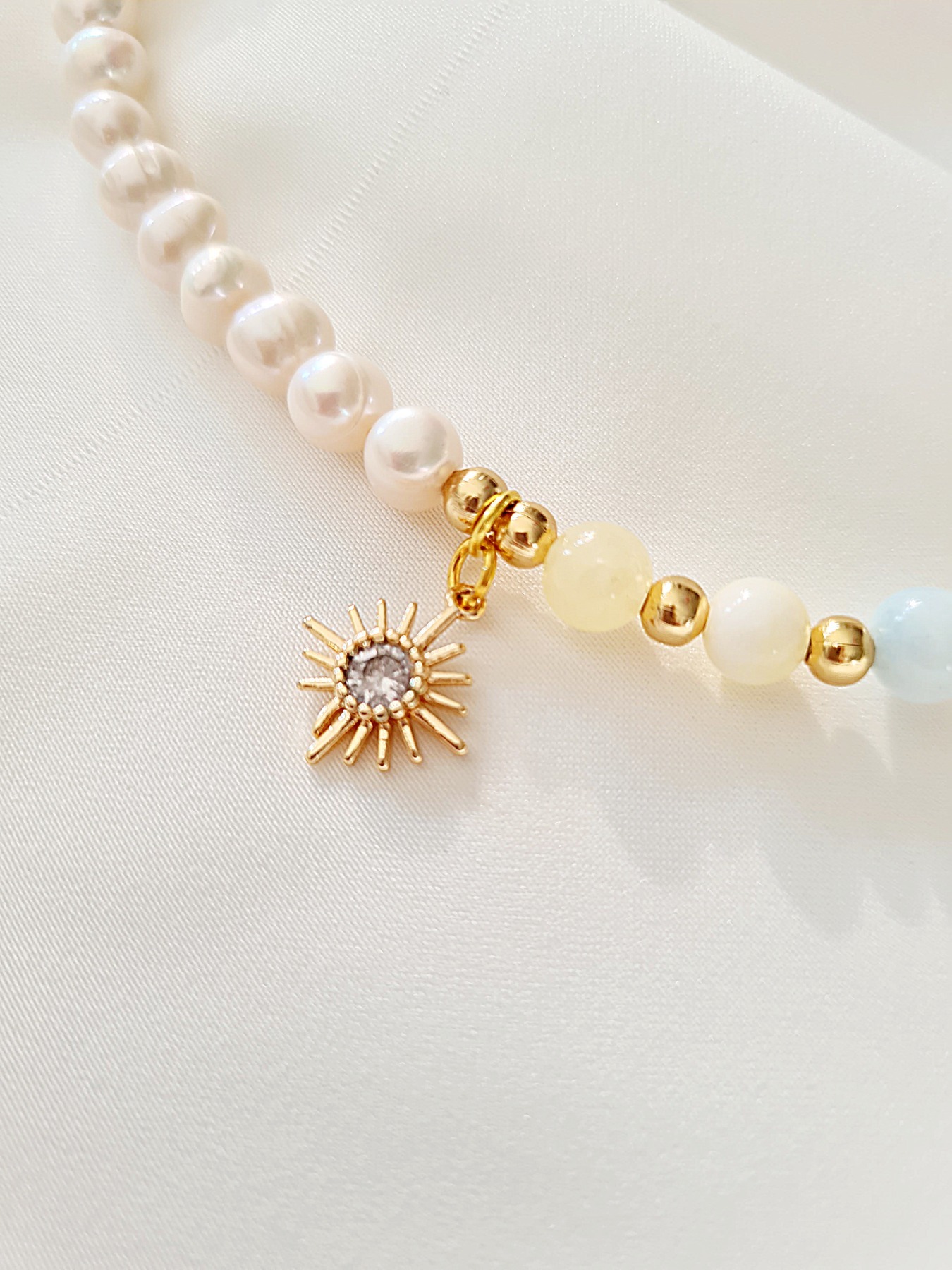 Halskette aus Süßwasserperlen mit Chalcedon Perlen 7