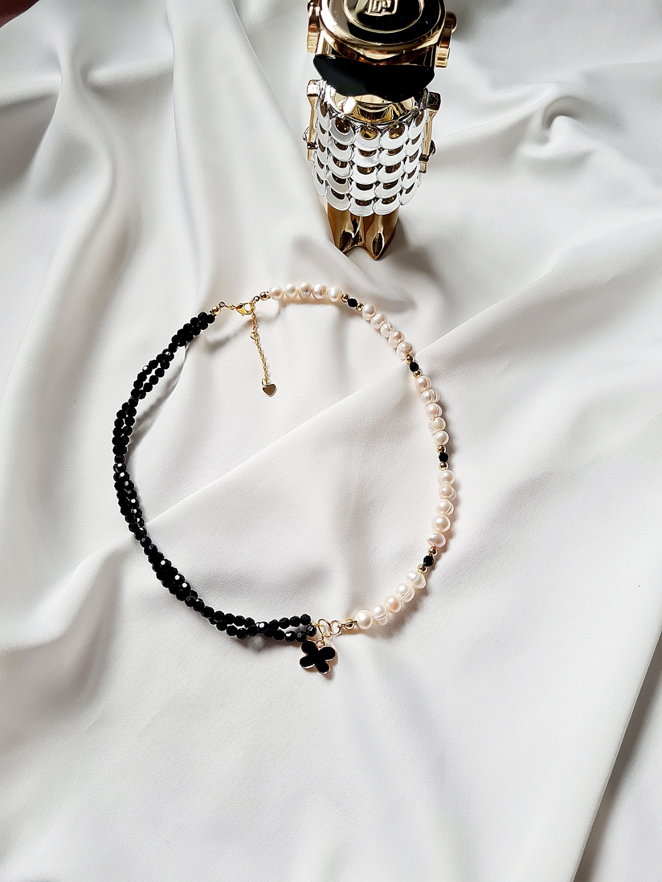 Halskette aus Süßwasserperlen mit Preciosa Perlen und Schmetterling 5