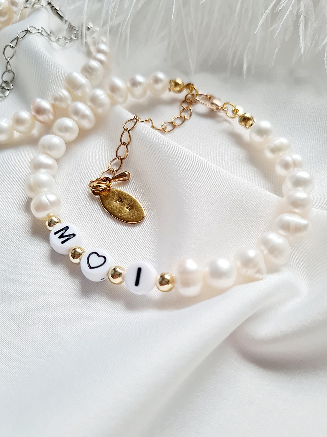 Personalisiertes Armband Perlenarmband individuelles Schmuckstück handgefertigt