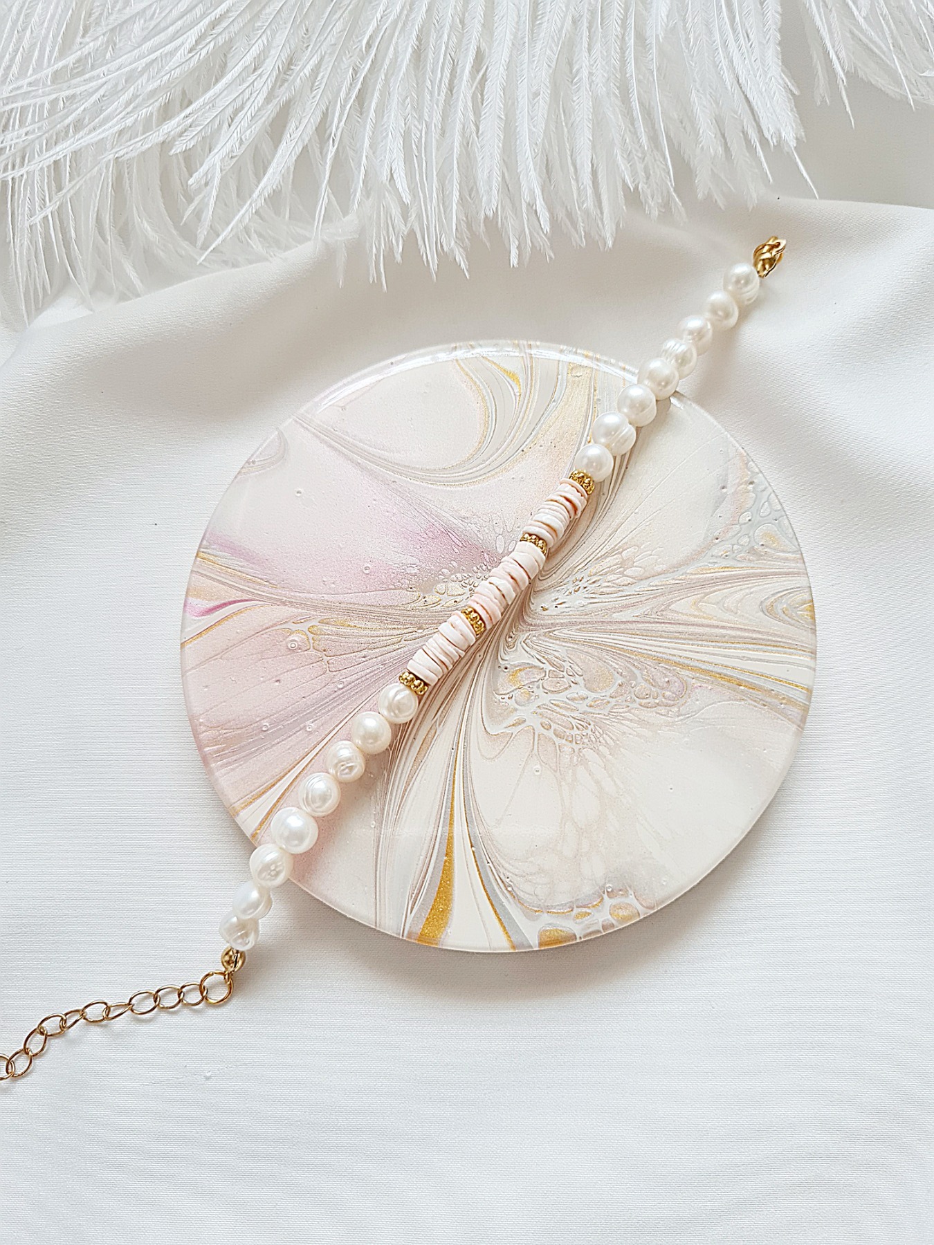 Sommerliche Armbänder Süßwasser-Zuchtperlen Luano Shell Heishi Perlen