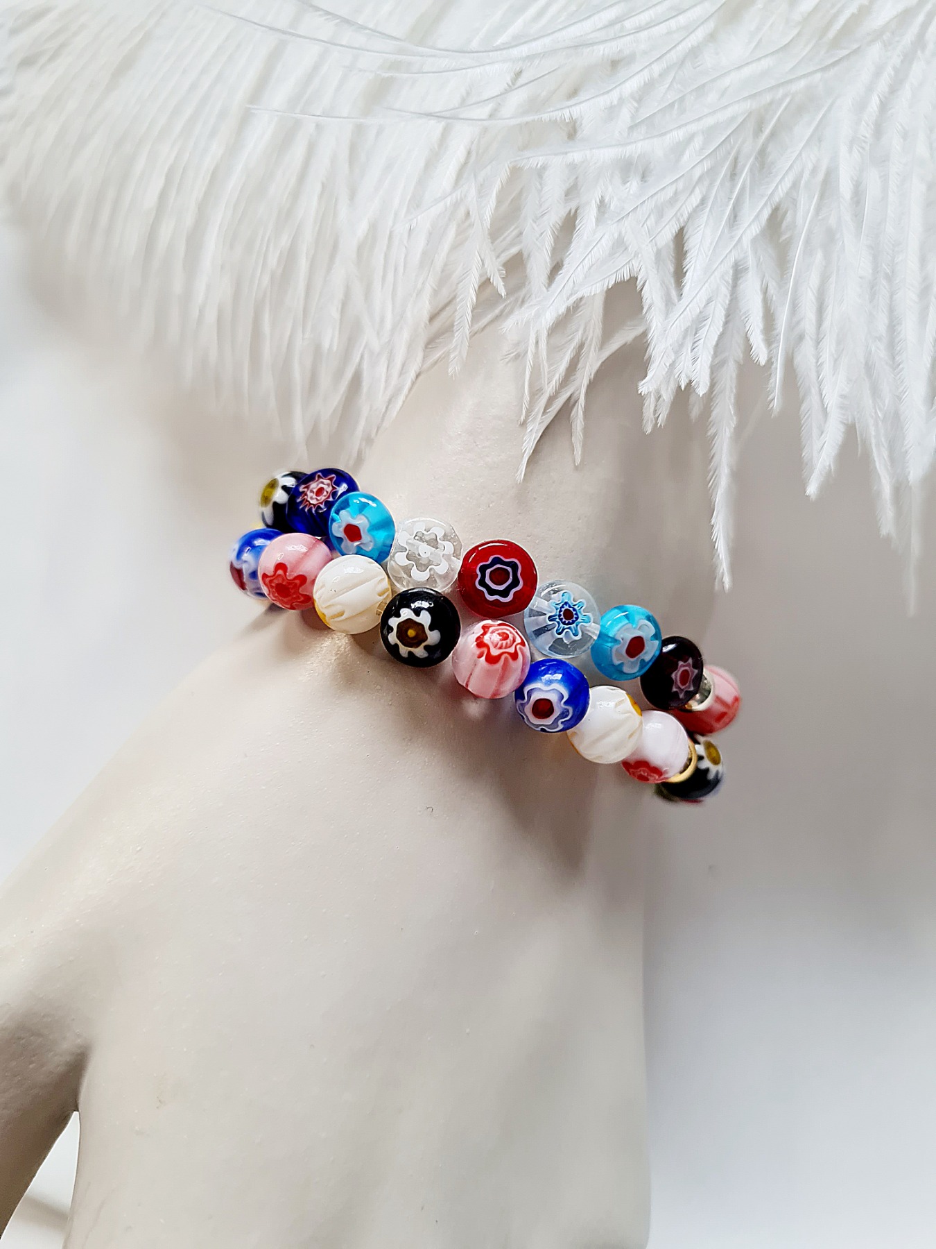 bunte Armbänder schrille Armbänder Millefiori Perlen stilbewusste Frauen Freizeit 9