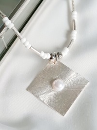 Halskette handgefertigt Accessoire Rocailles Perlen 6