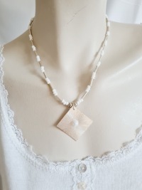 Halskette handgefertigt Accessoire Rocailles Perlen 3