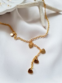 Halskette aus goldfarbener Gliederkette 8