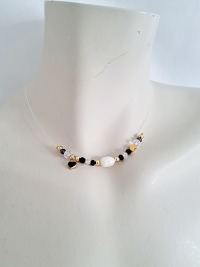 Schwebende Halsketten Mini Anhänger Perlen Kette 4