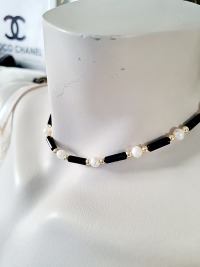 Halskette aus Onyx Tubes und Süßwasser Zuchtperlen Unisex Halskette Natürliche Materialien