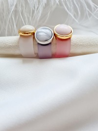 bunte Ringe wunderschöne Ringe Ringe aus PVC-Band Cabochonperlen einzigartiges Accessoire