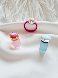 Ringe aus PVC Band mit Cabochonperle farbenfrohe Ringe wunderschöne Cabochonperlen