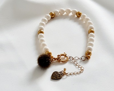 Armband aus Swarovski Crystal Pearls in Ivory mit Pompom - Armband Damen Armbänder Armband Gold