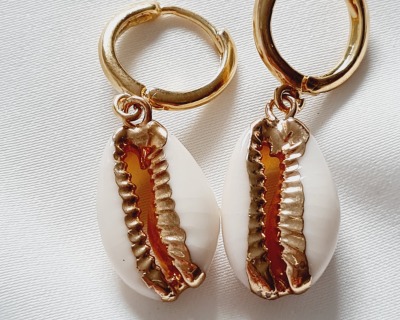 Ohrringe mit Kaui-Muschel - Ohrringe Ohrring Ohrring Gold Ohrringe Gold Creolen Gold Perlenohrringe