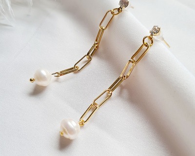 Stilvolle Ohrringe Edelstahl Süßwasser-Zucht-Perlen 18k vergoldet Elegant und zeitlos -
