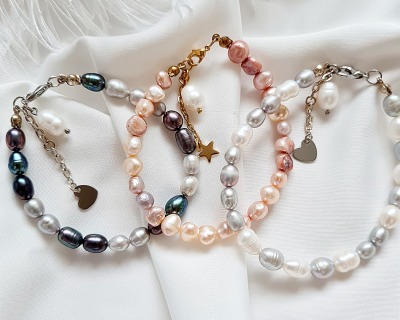 Armbänder | Süßwasser-Zucht-Perlen | rosa | grau | blau - Verstellbar | glanzvoller Schmuck