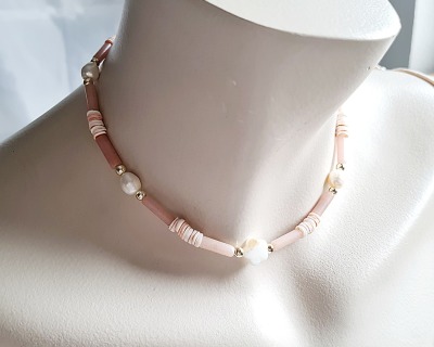 Halskette aus Rosenquarz - Verstellbare Halskette aus Rosenquarz-Tubes, Süßwasser-Zucht-Perlen und