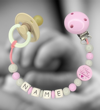 Schnullerkette Kleine Schwester aus Holz - Name personalisiert - rosa - mit hochwertig geprägten Holzbuchstaben in weiß