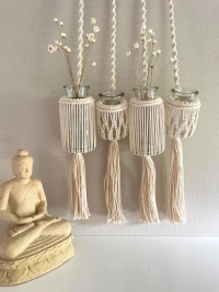 Makramee Wanddekoration mit Blumenvasen, ein einzigartiges Mitbringsel im Boho Stil 3