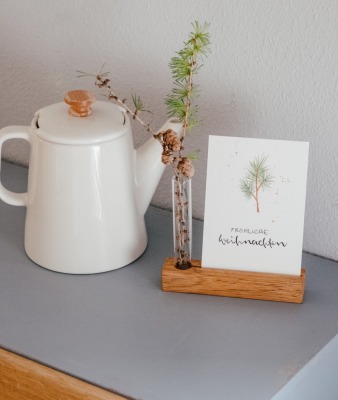 Kartenhalter mit Vase - aus Eichenholz für Spruchkarten oder eigene Bilder