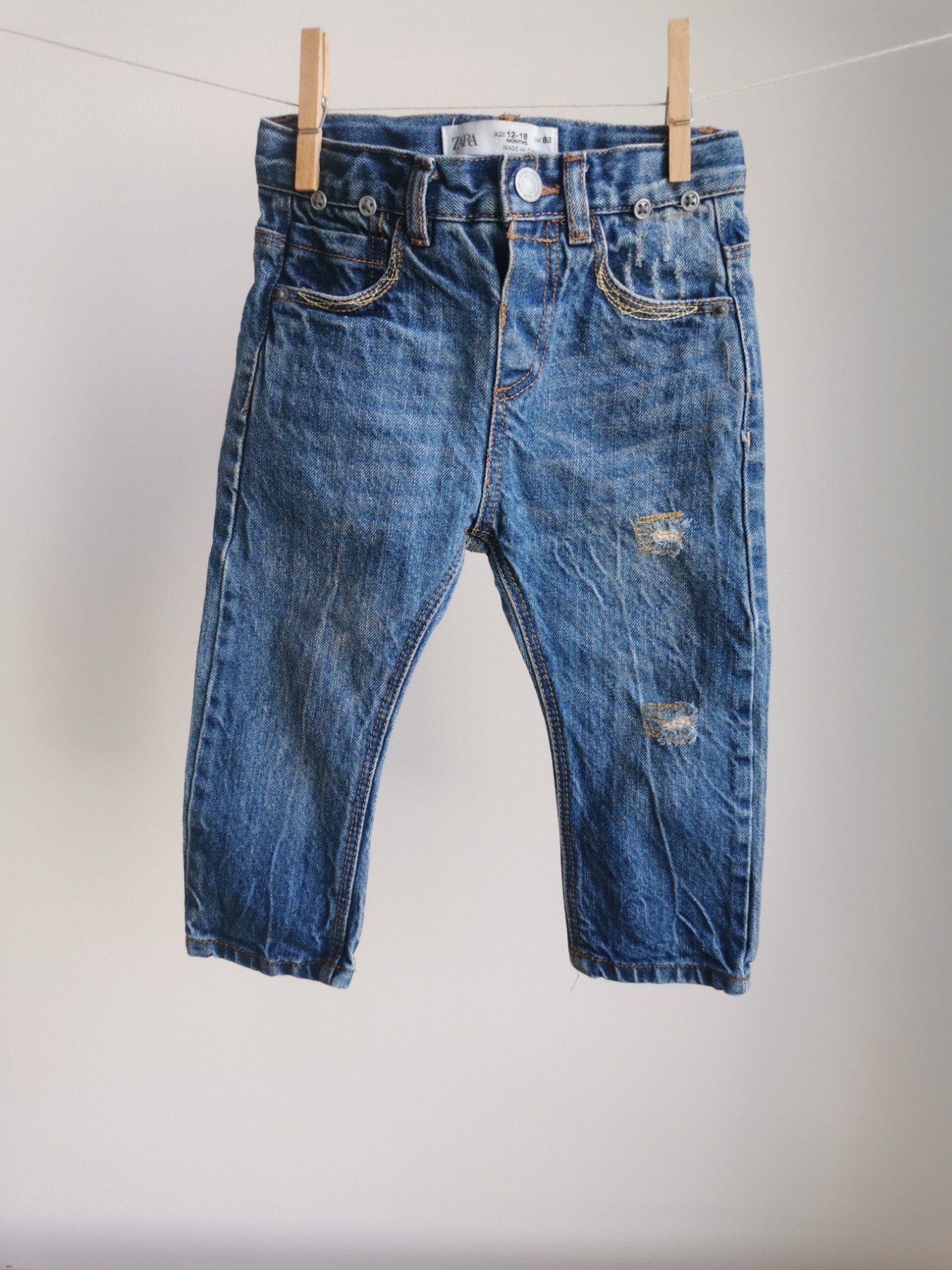 Jeans mit Nahtdetails - Größe 86