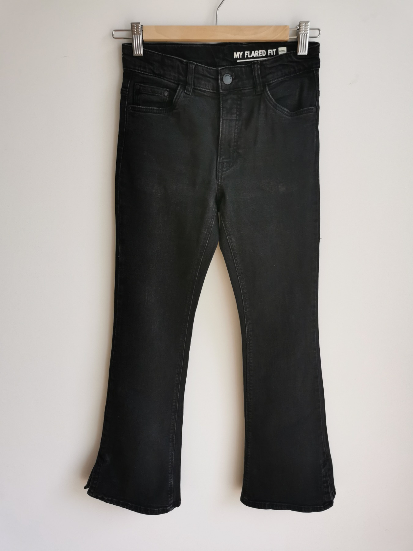 Jeans flared fit mit Schlitz - Größe 146