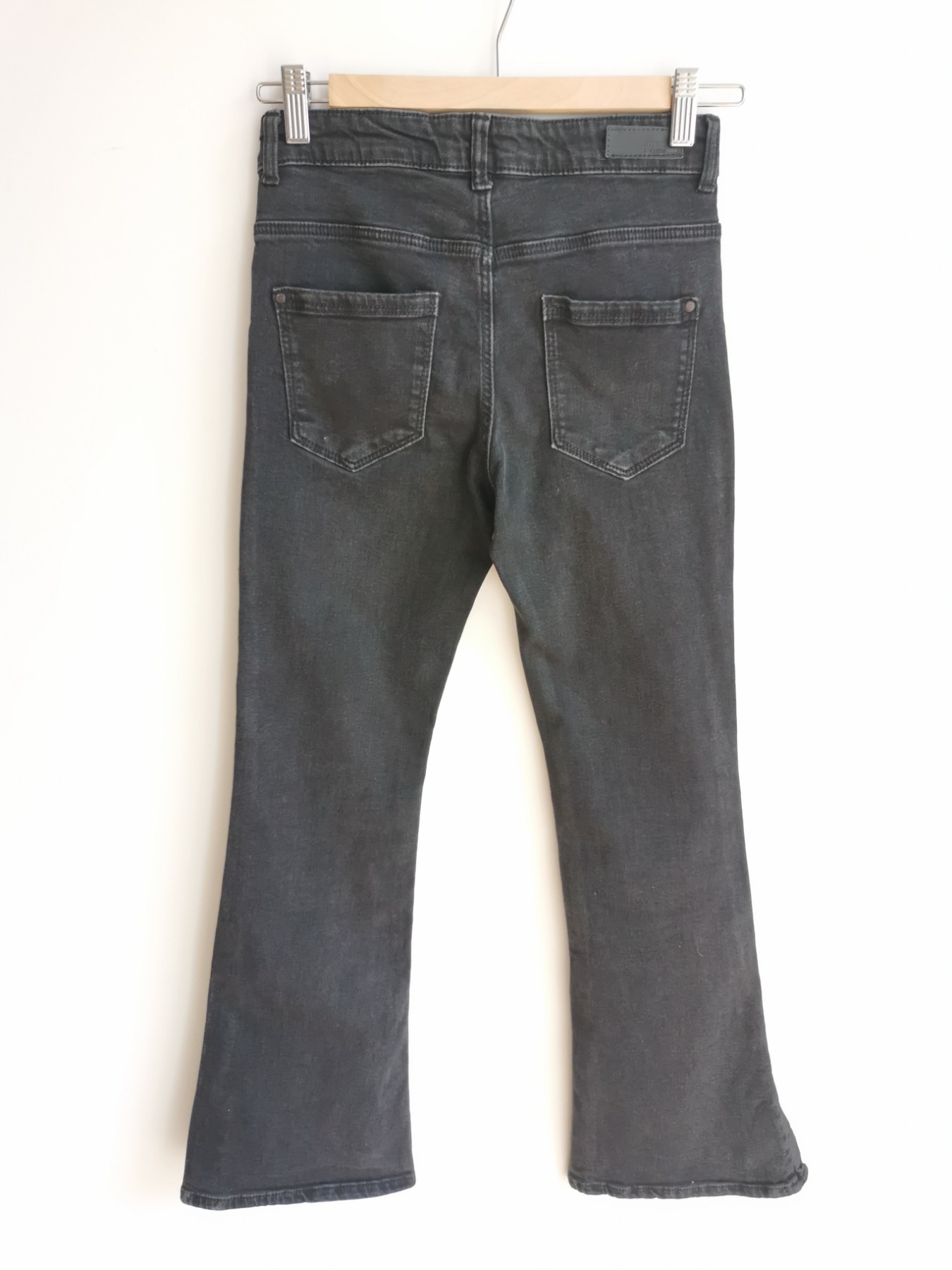 Jeans flared fit mit Schlitz - Größe 146 4
