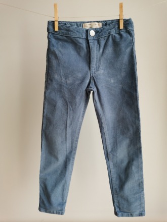 Skinny-Hose aus Cord - Größe 110 - ZARA