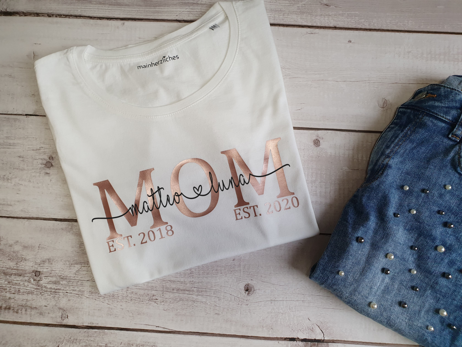 Damen T-Shirt MOM legere | EST. und Kindernamen