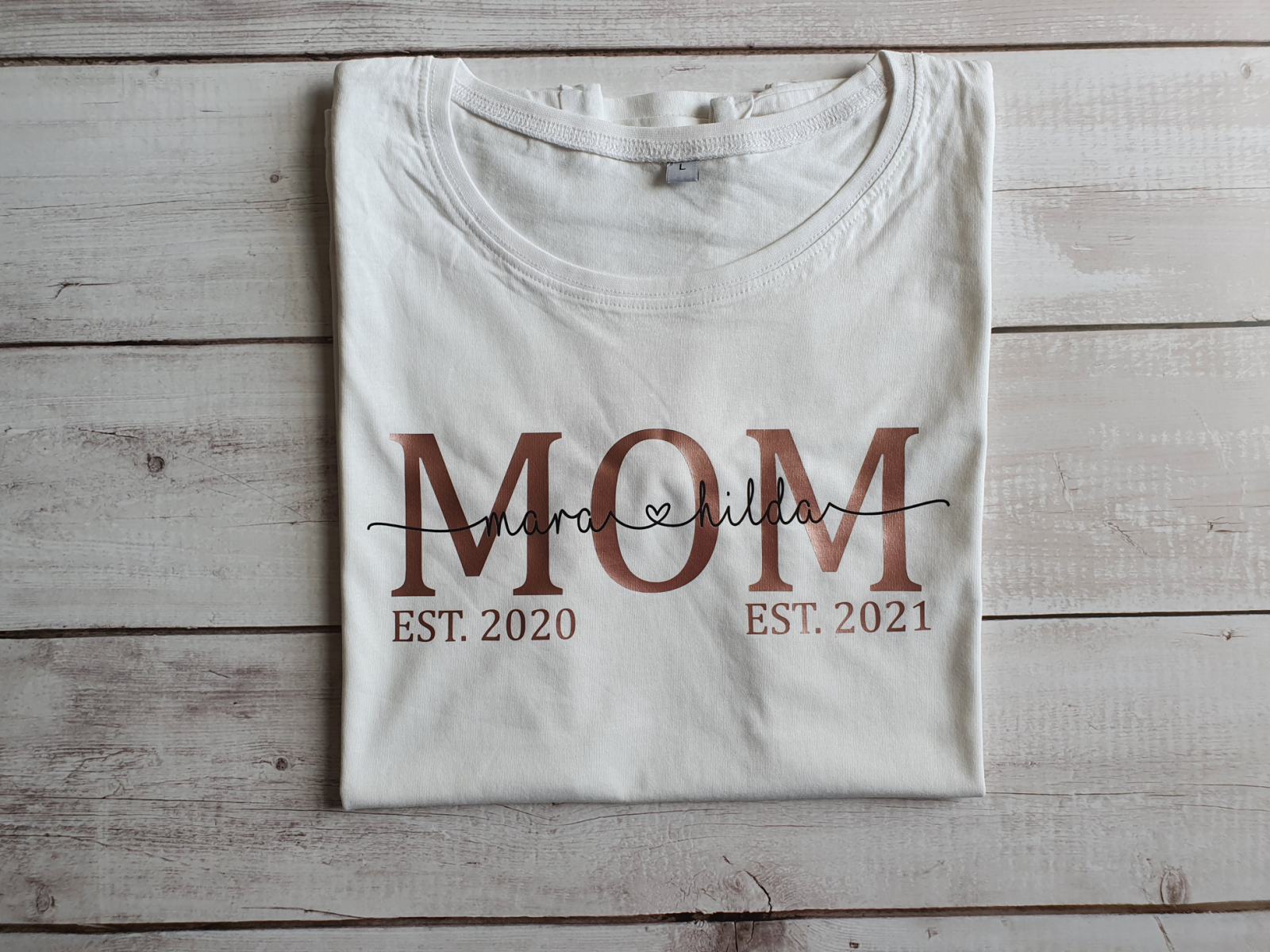 Damen T-Shirt MOM legere | EST. und Kindernamen 3